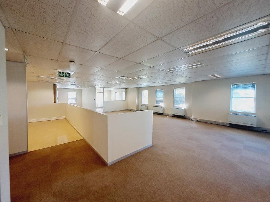 To Let commercial Property for Rent in Rosenpark Western Cape